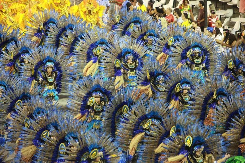 Sete escolas abrem o desfile do Grupo Especial do carnaval 2023 de SP