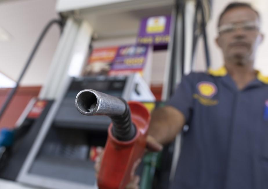 Começa a valer redução da gasolina; tanque fica até R$20,00 mais barato