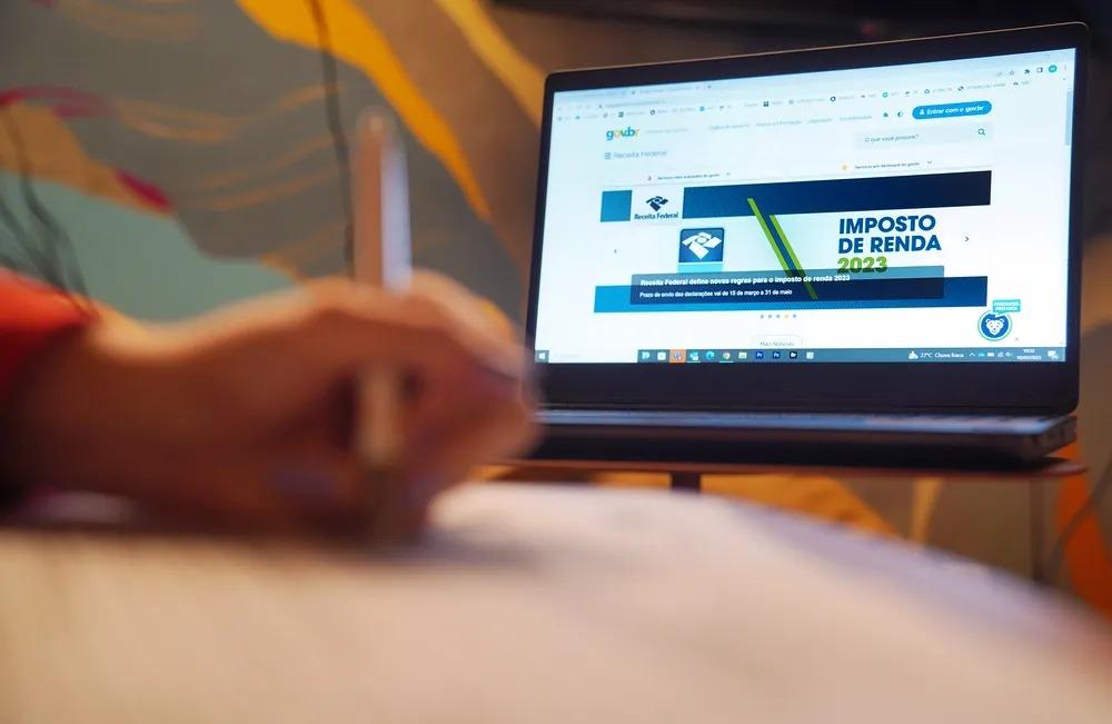 Imposto de Renda: 10,1 milhões estarão isentos em 2024, dizem auditores da Receita