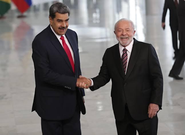 Lula volta a defender Maduro e diz que 'ninguém é obrigado a concordar com ninguém'