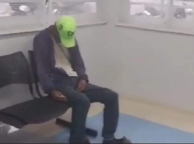 Homem morre sentado em banco dentro do PS da Cohab II em Carapicuíba