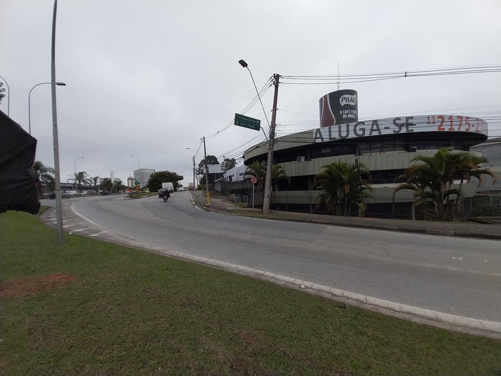 Via em Alphaville será interditada para obras na rodovia Castello Branco