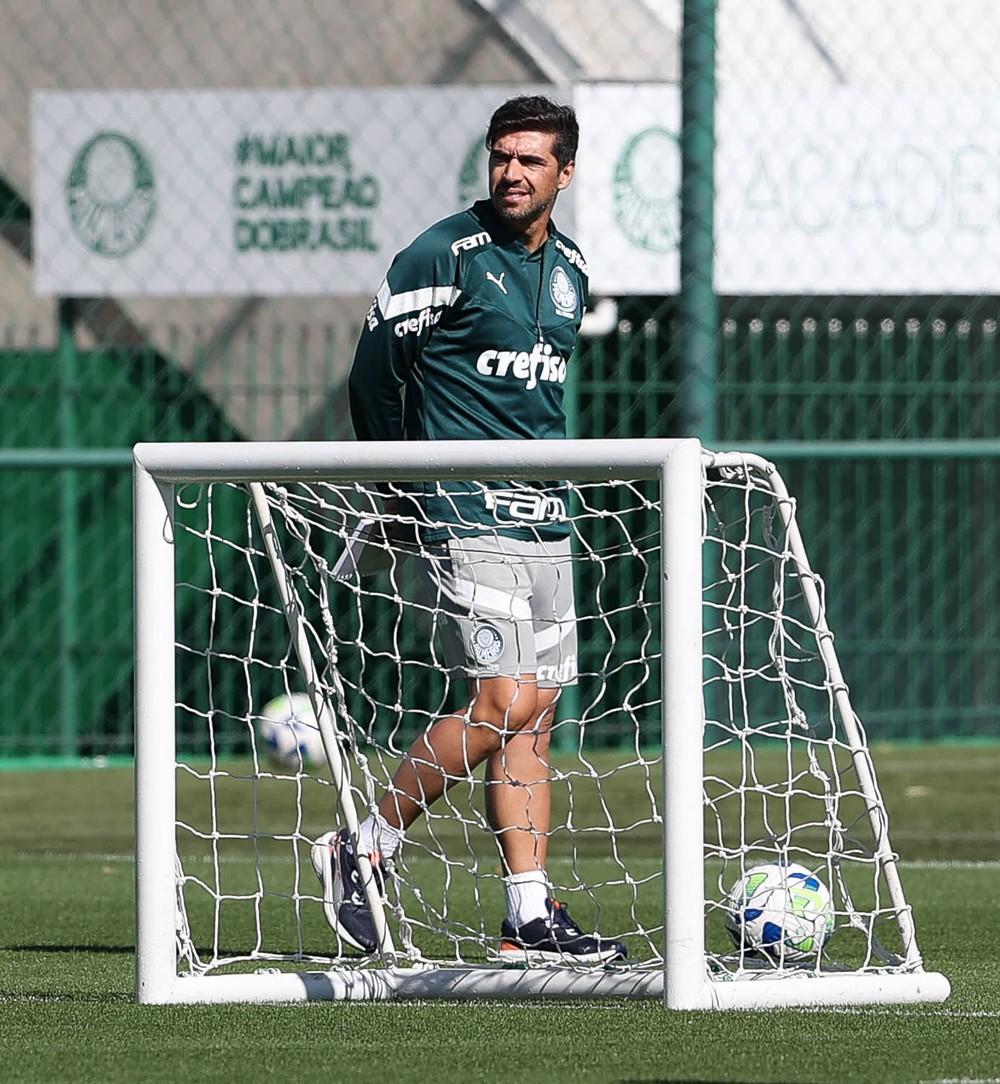 Entenda os três motivos que explicam a primeira crise de Abel Ferreira no Palmeiras