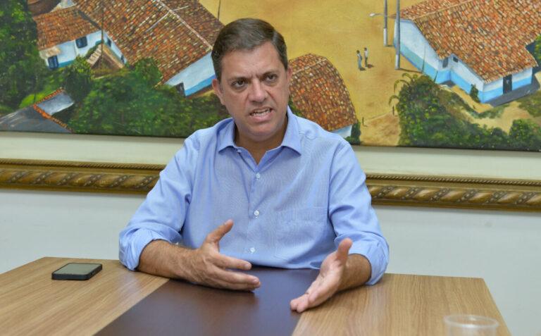 Quero que as pessoas tenham orgulho de morar em Carapicuíba, diz prefeito Marcos Neves