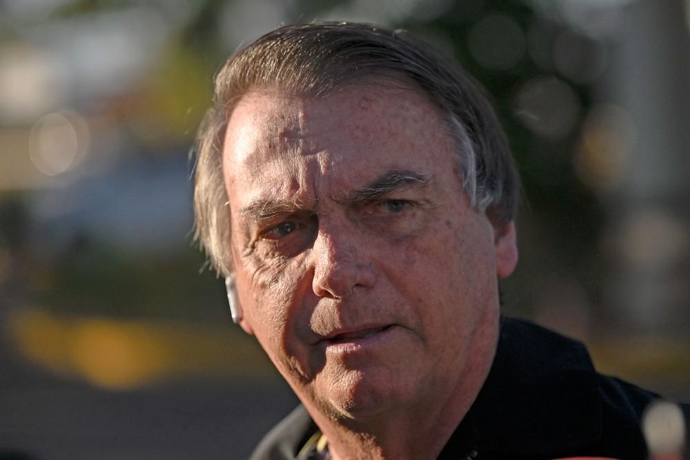 Polícia Federal quer ouvir Bolsonaro em caso do hacker