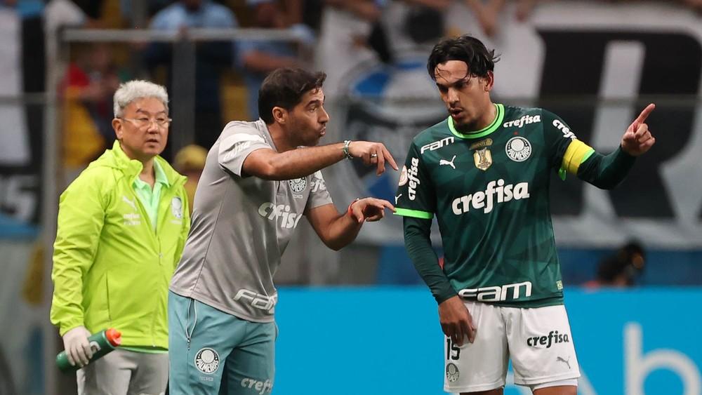 Abel culpa falta de eficácia em derrota e diz que desempenho do Palmeiras não preocupa