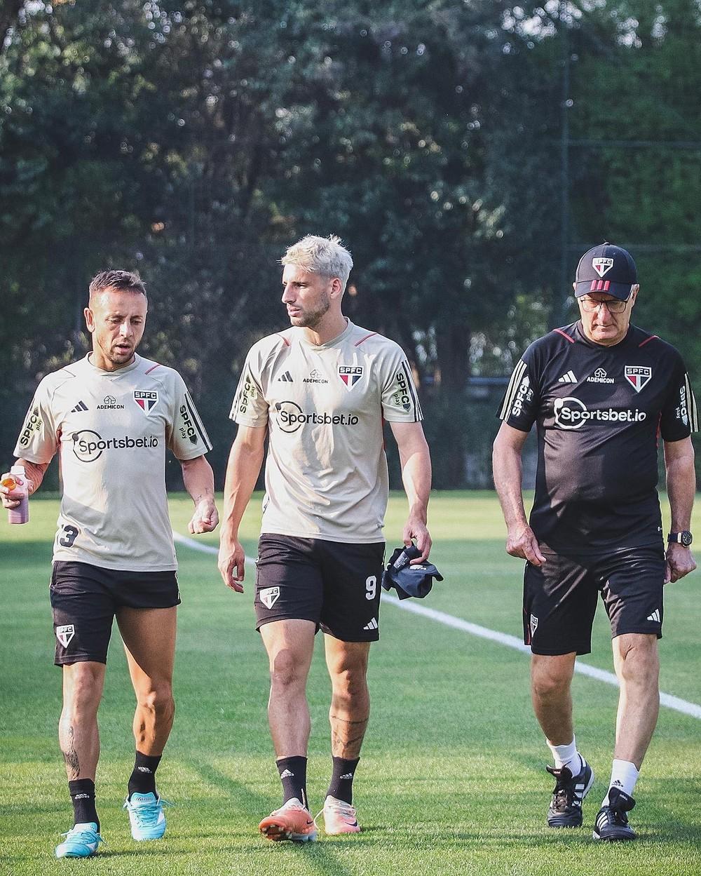 Escalação: São Paulo deve ir a campo com o mesmo time que venceu o Flamengo no jogo de ida