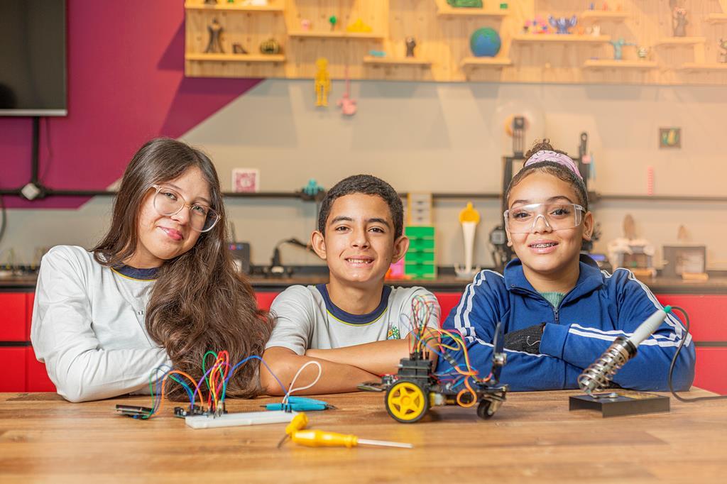 Educação municipal de Barueri sobe rumo ao grau de excelência da INDSAT