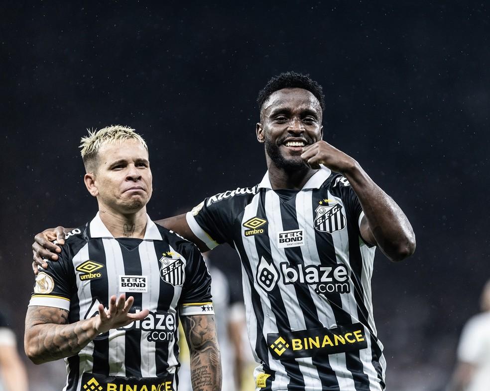 Santos joga menos do que pode, mas mostra poder de reação (de novo) na luta contra o Z-4