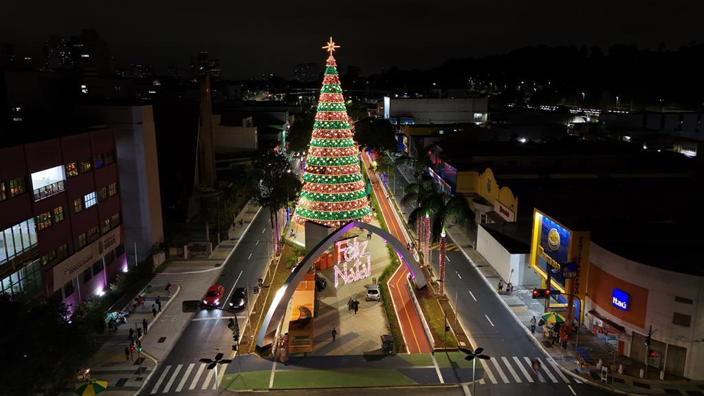 Natal Encantado marca a abertura do Boulevard em Barueri