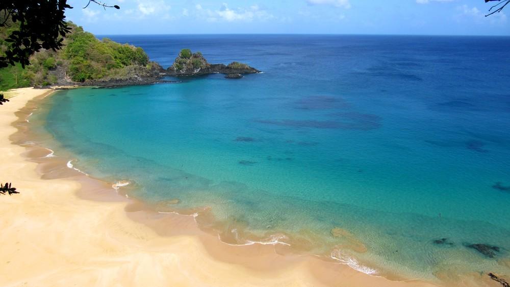 Praia do Sancho, em Fernando Noronha, conquista título de 'melhor praia do mundo' pela sétima vez