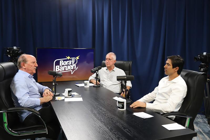 EM PODCAST COM BETO PITERI E FURLAN FILHO, MILTON MONTI APRESENTA DADOS DA SAÚDE DE BARUERI