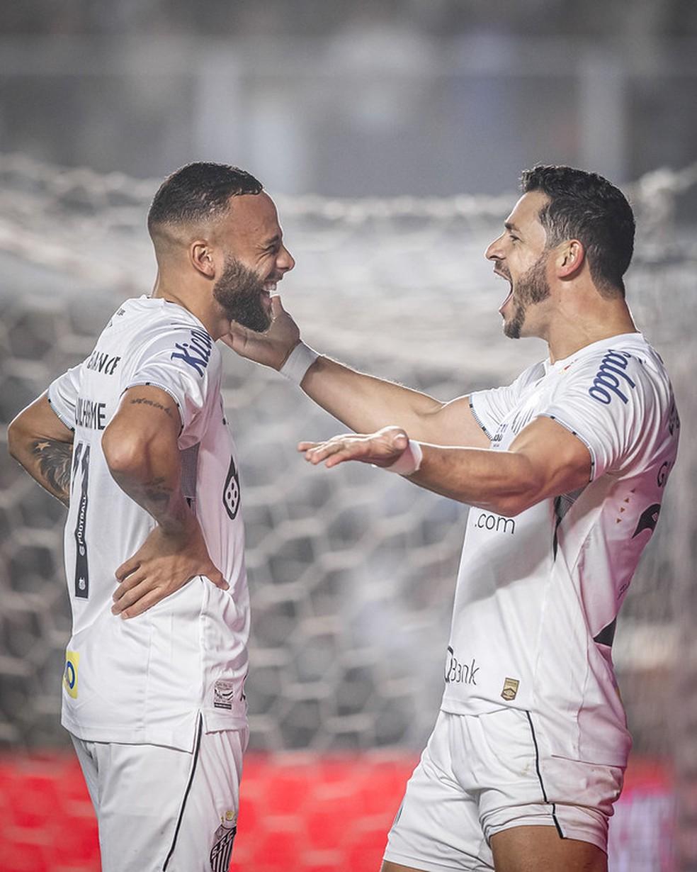 Ataque solidário: Santos divide gols entre jogadores da frente
