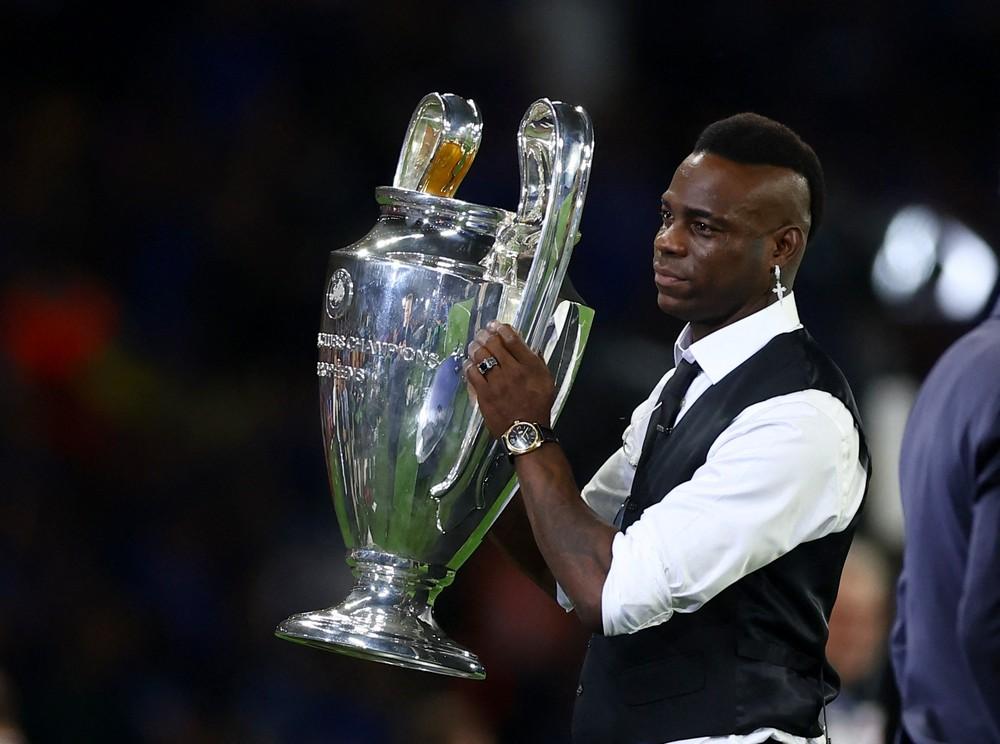 Diretor do Corinthians revela salário pedido por Balotelli