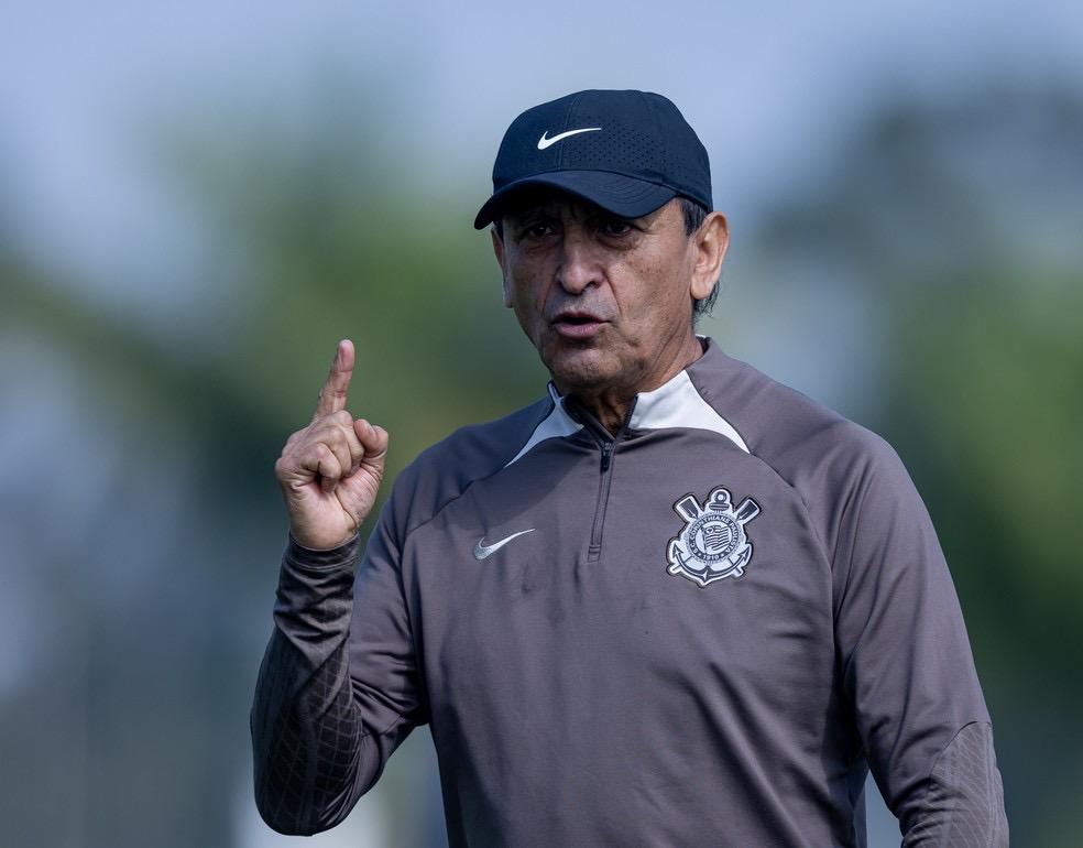 Escalação: Corinthians deve ter duas mudanças contra o Bahia