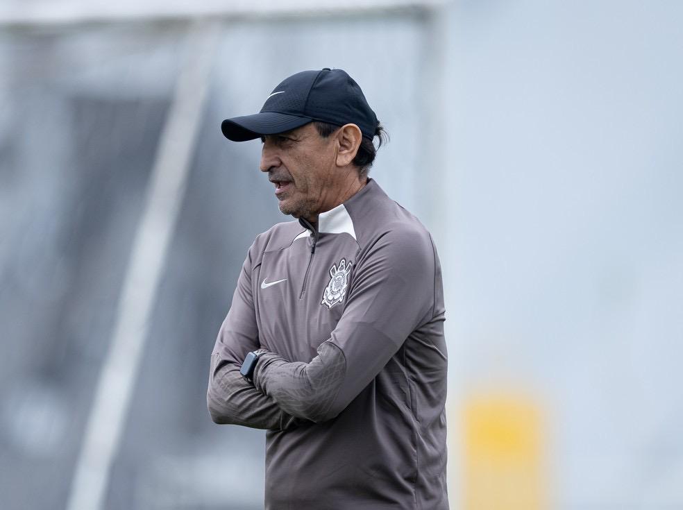 Escalação do Corinthians: Garro e Fagner voltam na estreia de Ramón Díaz