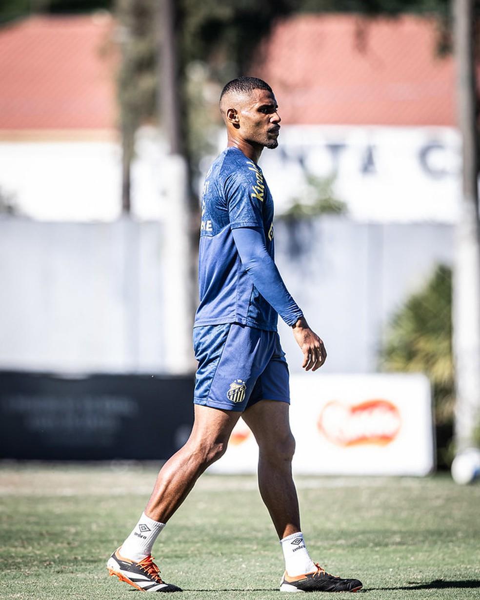 Santos encaminha venda de Joaquim ao Tigres, do México