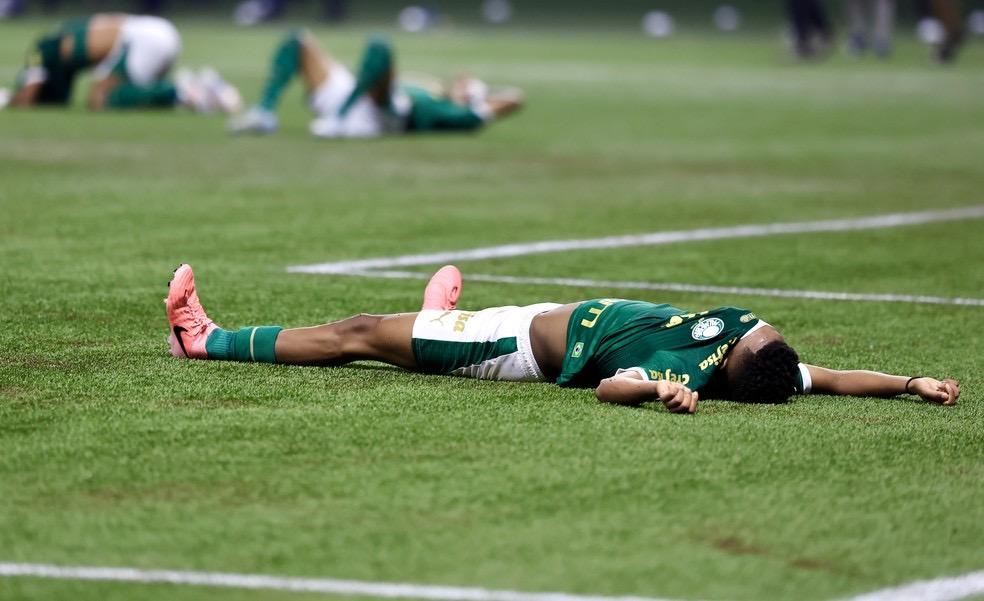 Análise: Palmeiras evita terra arrasada, mas só título do Brasileirão vai salvar o ano