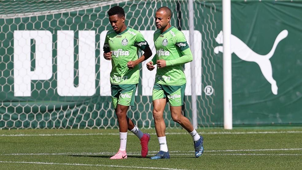 Palmeiras faz mistério sobre Estêvão, mas pode ter Mayke de volta contra o Flamengo