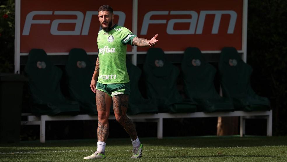 Zé Rafael desfalca Palmeiras contra Criciúma por estratégia em recurso após punição