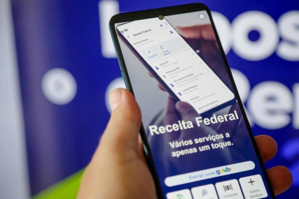 Imposto de Renda 2024: Receita divulga 1º lote residual da restituição nesta quinta; veja como consultar