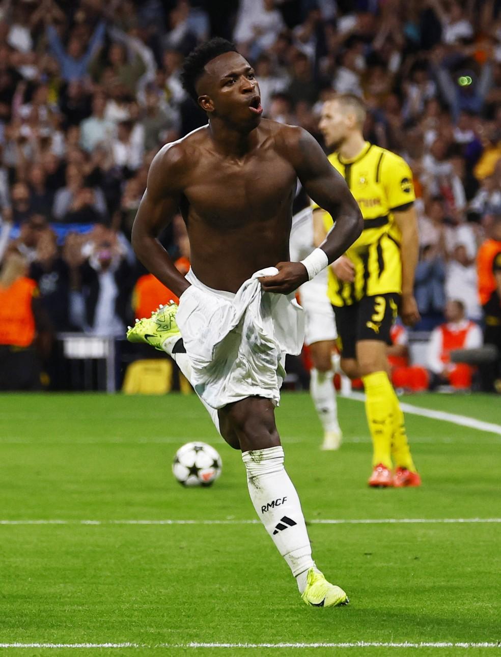 Jornais se derretem por Vini Jr após hat-trick pelo Real Madrid: 
