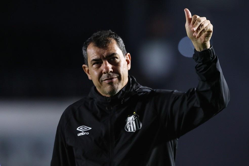 Santos atinge marca de 50 jogos no ano com defesa sólida e mais vitórias desde 2019