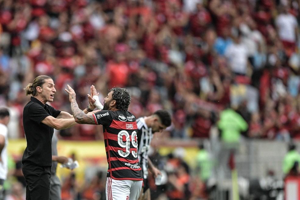 Análise: Flamengo tem atuação que não dá a 2019 o descanso merecido