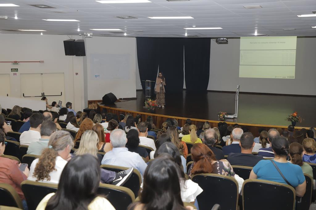 Barueri realiza 3º encontro de alimentação e nutrição