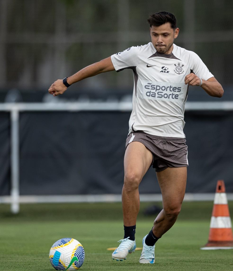 Escalação do Corinthians: sem Memphis, time pode ter até três mudanças contra o Vasco
