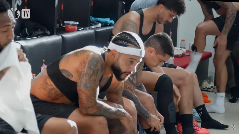 Memphis arrisca português, e Corinthians tem novo sonho no Brasileirão; veja bastidores