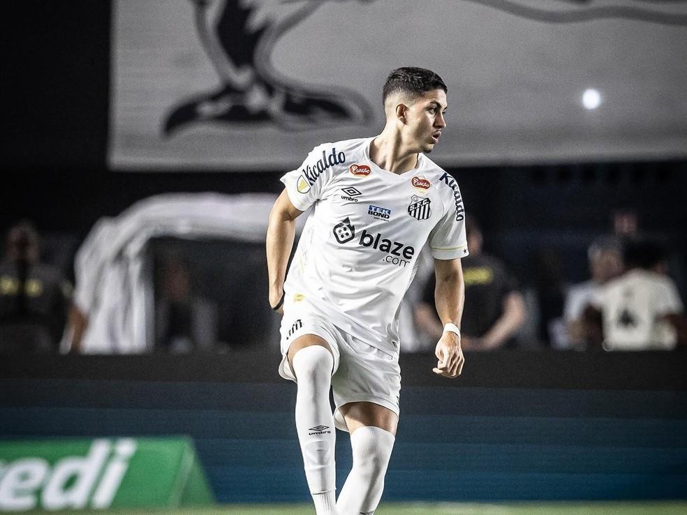 Resumo da Central: Santos quer Zé Rafael, Fluminense busca Tiquinho Soares e Corinthians evita leilão