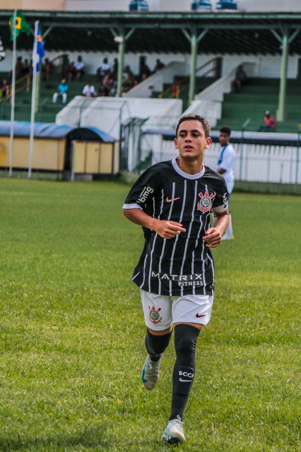 Diretor do Corinthians confirma saída do filho de Fagner para o Cruzeiro