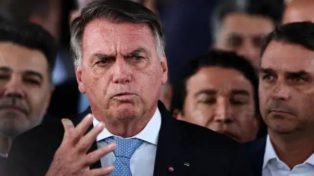 Bolsonaro vira réu por tentativa de golpe de Estado com unanimidade dos votos na 1ª Turma do STF