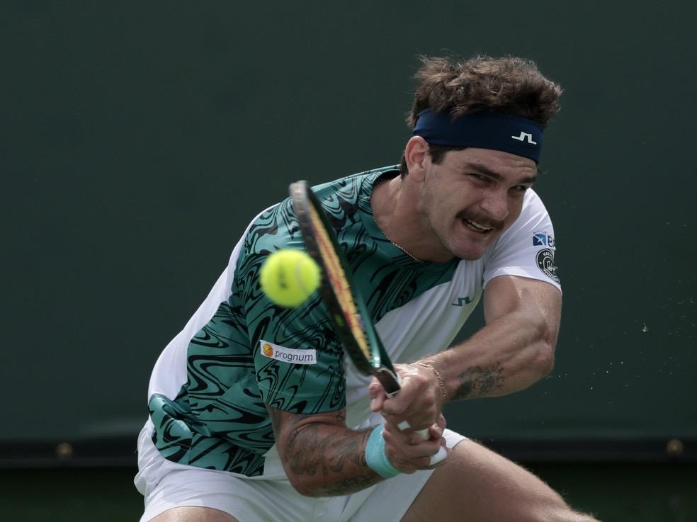 Thiago Wild é superado por Tsitsipas e cai na 2ª rodada de Indian Wells