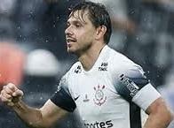 Com um a menos, Corinthians bate Racing e respira na Sul-Americana