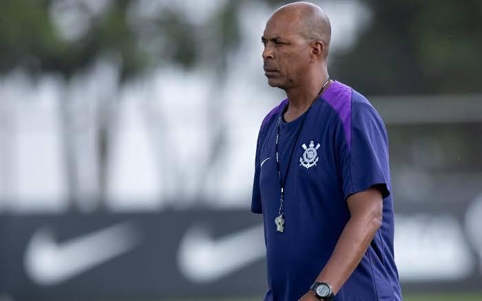 Corinthians x Racing-URU: onde assistir ao vivo, horário e escalações