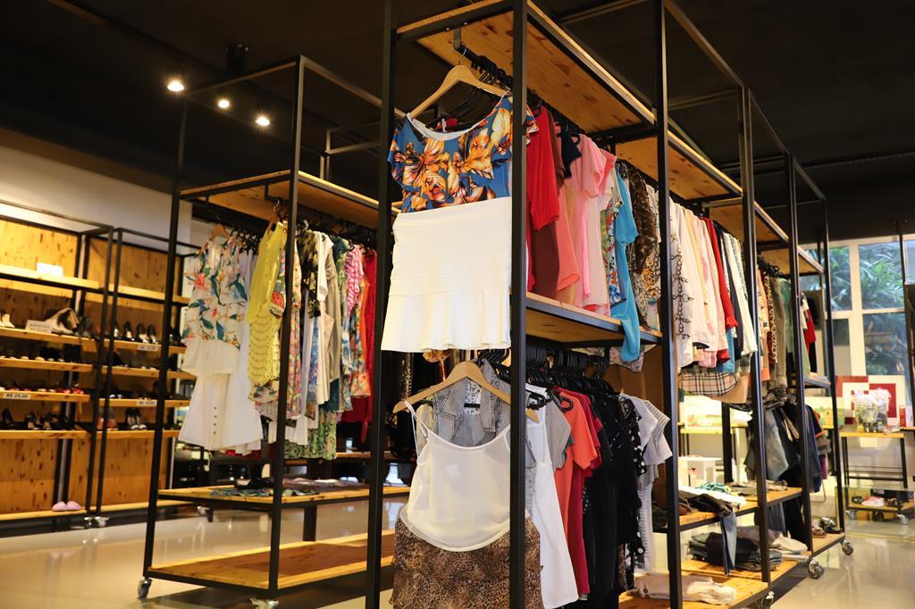 Bazar Permanente do Fundo Social de Barueri tem novo horário de funcionamento e amplia serviços à comunidade