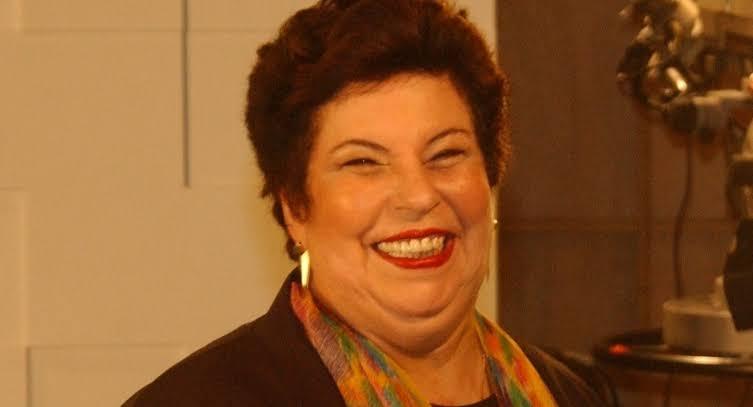 Corpo de Nana Caymmi é velado no Theatro Municipal do Rio; ‘Eu perco a mãe, mas o Brasil perde um pouco de bom da música’, diz filha