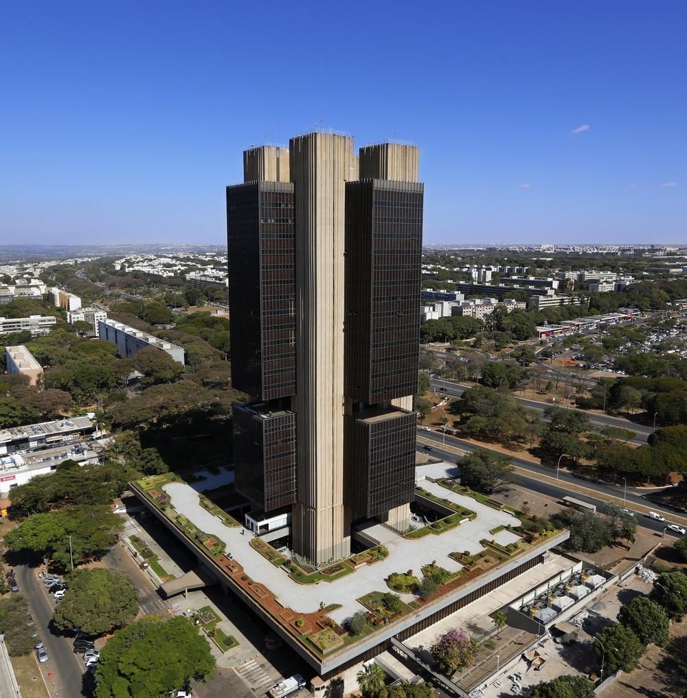 Após 9 meses subindo juros, Banco Central pode interromper ciclo de alta da Selic nesta quarta