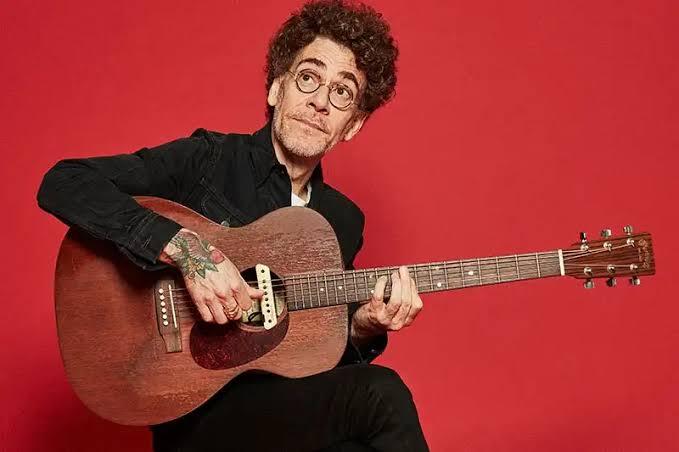 Nando Reis faz estreia no Arraiá Barueri na segunda-feira (23)