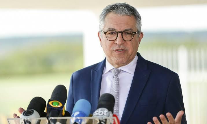 Terapia celular contra câncer, que Padilha quer no SUS, pode custar R$ 3 milhões a um único paciente