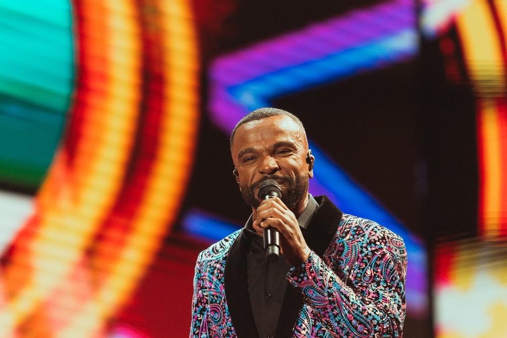 'Vida de luxo' fez Alexandre Pires e esposa desconfiarem da ex-funcionária condenada por furtar R$ 1,5 milhão do casal