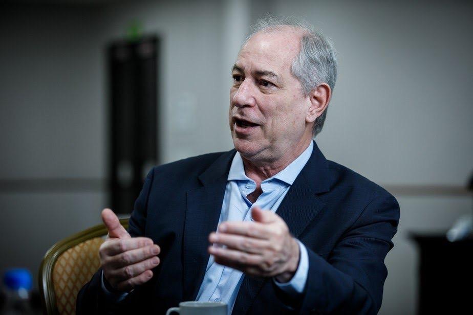 Cortejado pelo PSDB, Ciro Gomes também é convidado pelo União Brasil