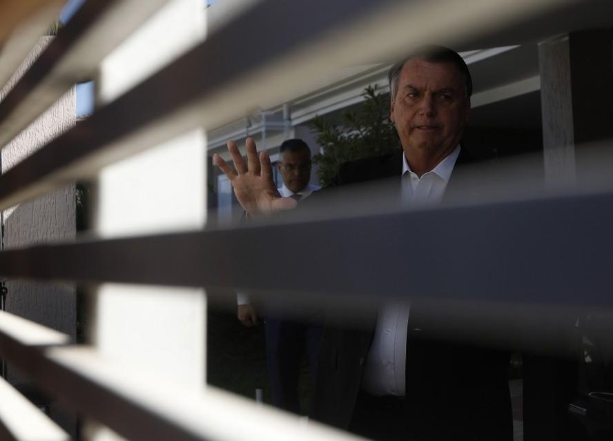 'Lawfare', 'rascunho', SMS sem resposta: entenda em cinco pontos as alegações da defesa de Bolsonaro entregues ao STF