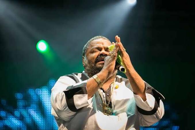 Morre o sambista Arlindo Cruz, aos 66 anos