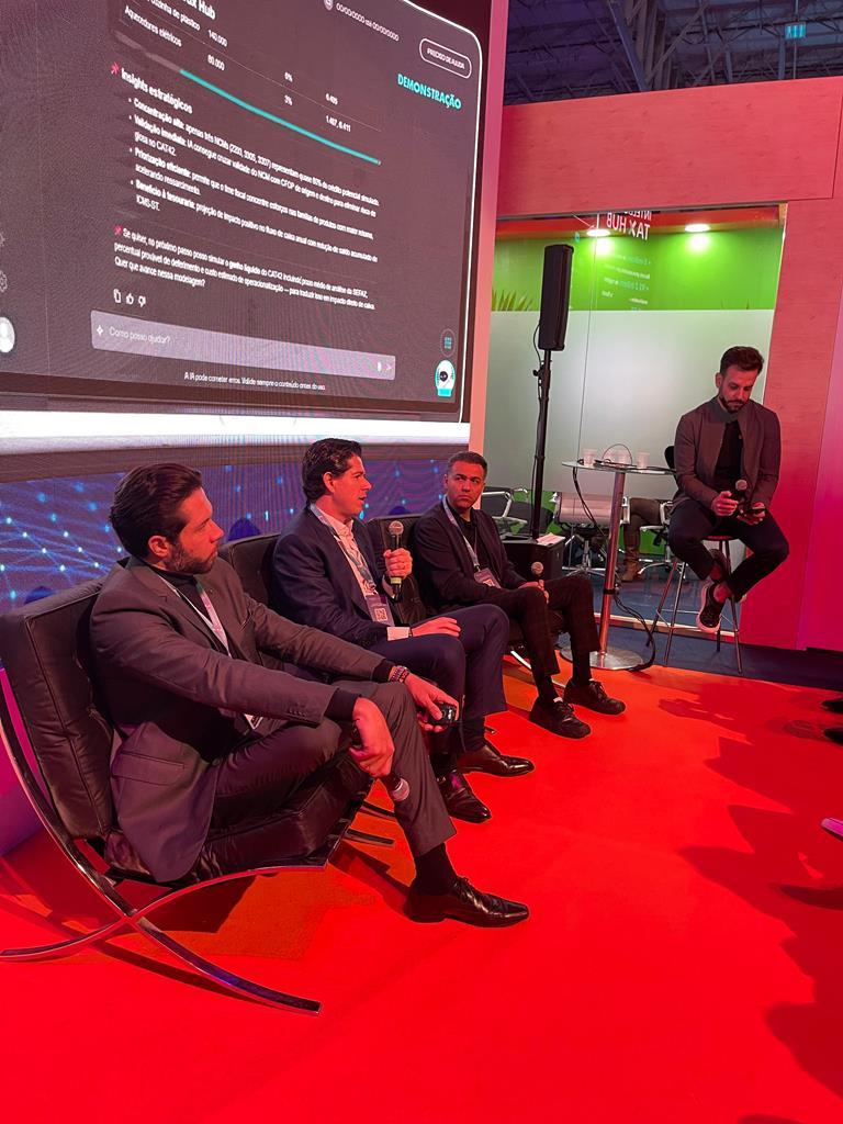 Representando Barueri, o secretário de Inovação e Tecnologia de Barueri, Jonatas Randal, participou do painel “Inteligência Artificial e Tecnologia na Administração Pública”