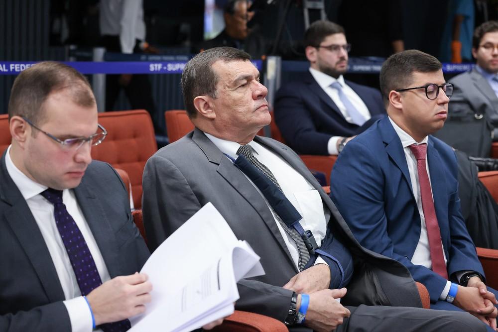 Defesa do general Paulo Sérgio rifa Bolsonaro, coloca ex-presidente no centro do golpe e enfurece aliados