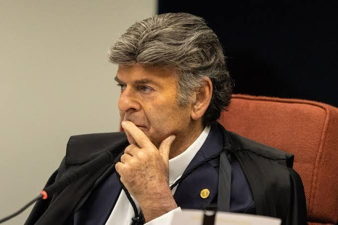 Julgamento de Bolsonaro e ex-ministros por tentativa de golpe tem voto de Fux nesta quarta