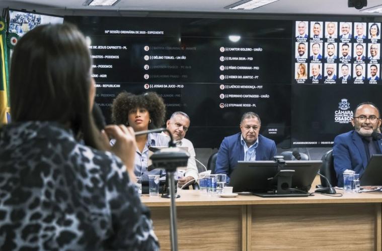 Plenário aprova projeto que beneficia vigias municipais